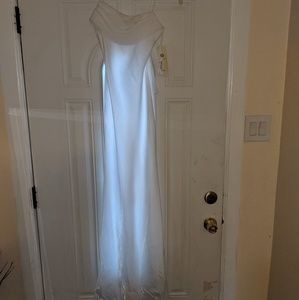 Long white sleeve less dress